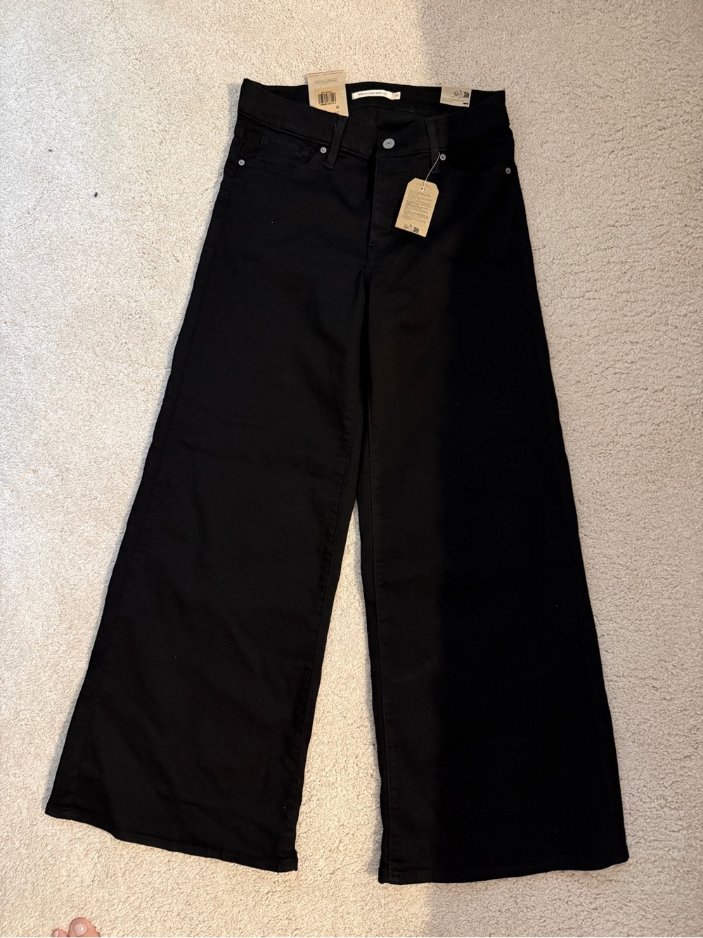 Women's Black Wide Leg Levi’s - 318 shaping with stretch sz 29